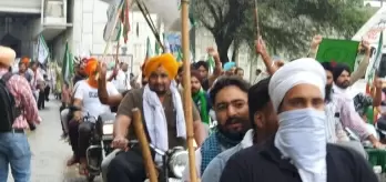Farmers reach Karnal secretariat, stage sit-in protest